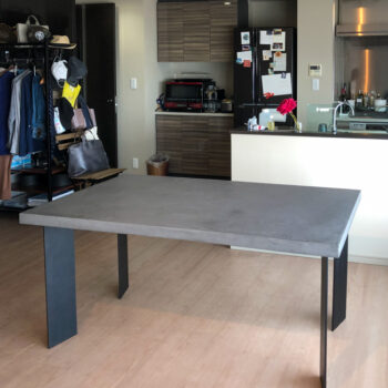 モールテックスのオーダーテーブルなら東京都世田谷区の株式会社アンプ  